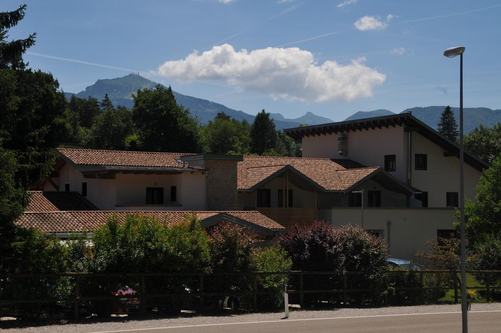 Hotel Rta Le Vallene 3*